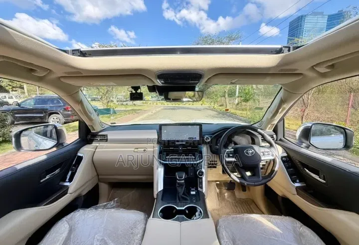 New Toyota Land Cruiser 2025 White