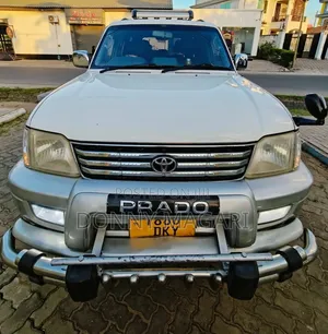 Toyota Land Cruiser Prado 2004 White