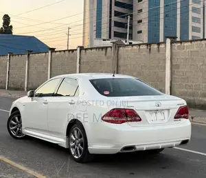 Toyota Crown 2008 White