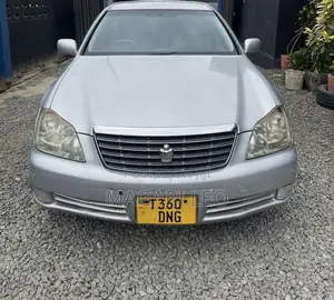 Toyota Crown Royale 2005 Silver