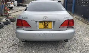 Toyota Crown Royale 2005 Silver