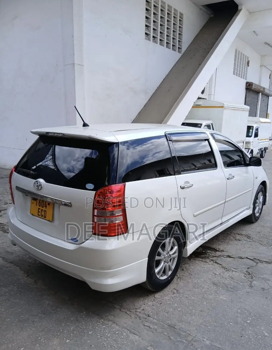 Toyota Wish 2004 White