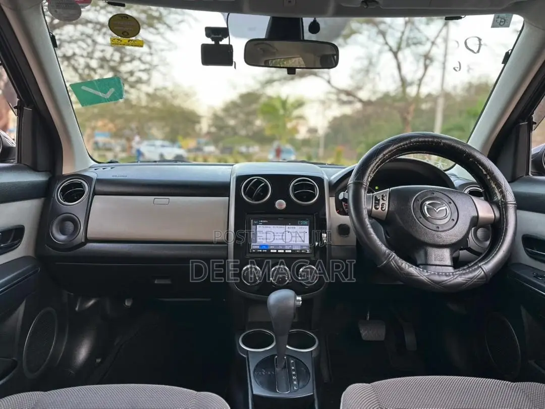 Mazda Verisa 2013 Black