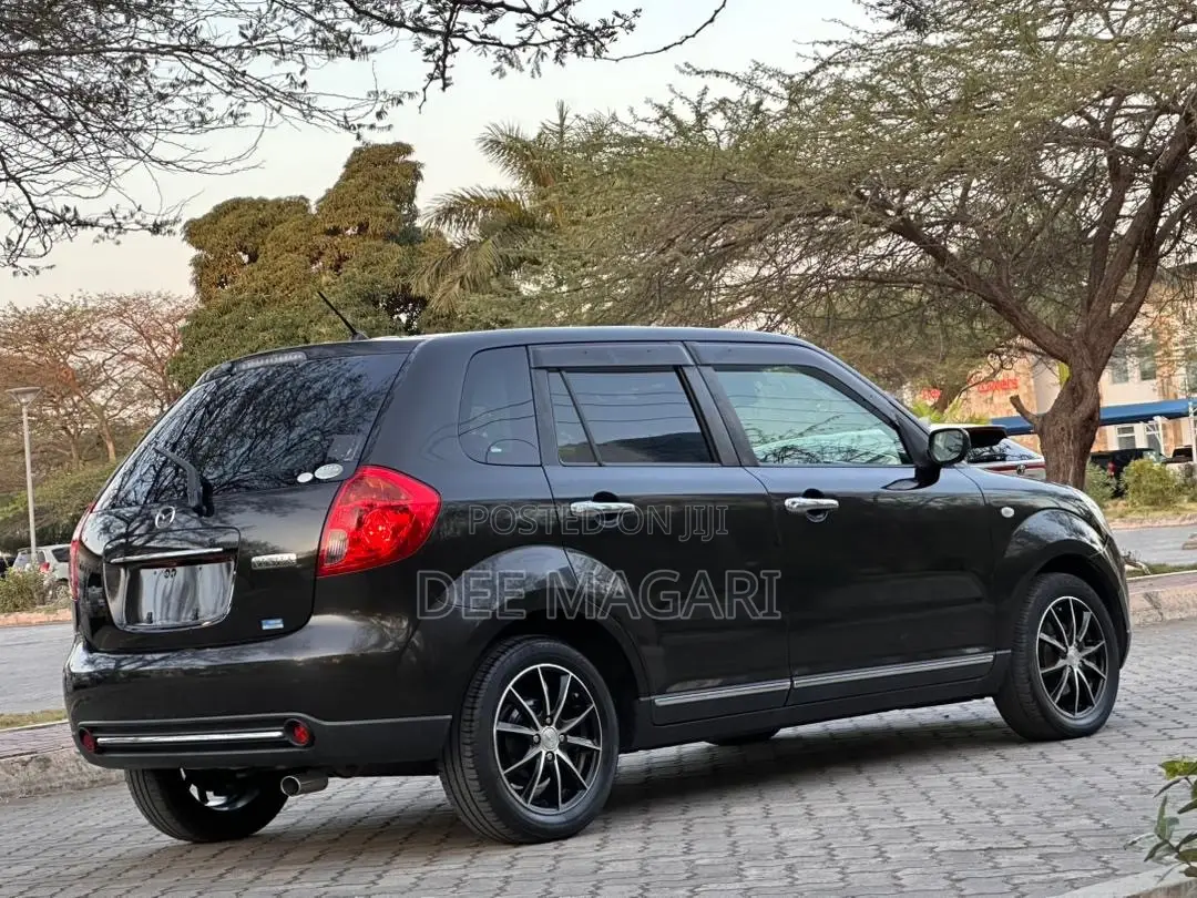 Mazda Verisa 2013 Black