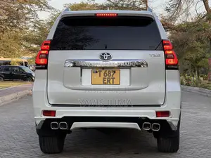Toyota Land Cruiser Prado 2018 White