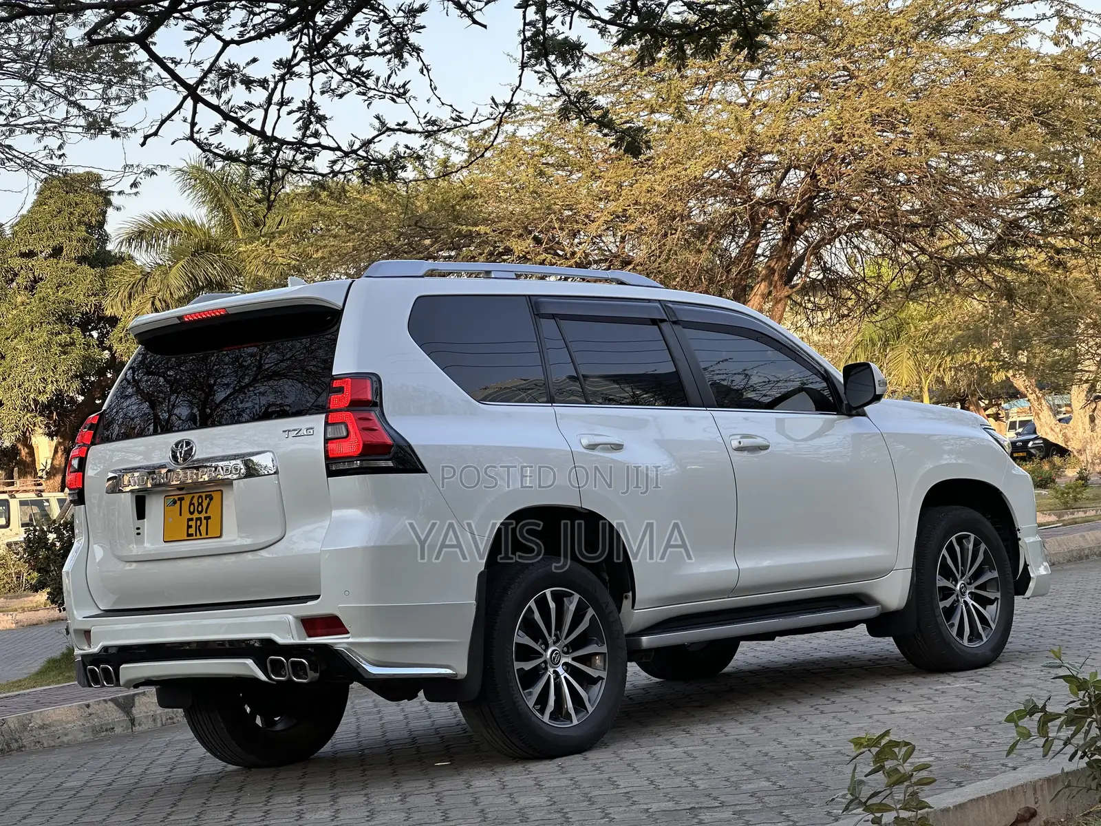 Toyota Land Cruiser Prado 2018 White