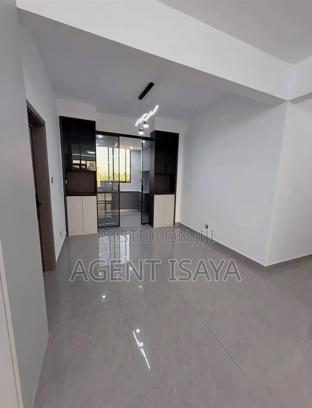 Furnished 3bdrm Apartment in Oyster Bay for sale