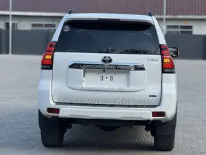 Toyota Land Cruiser Prado 2.8 2021 White