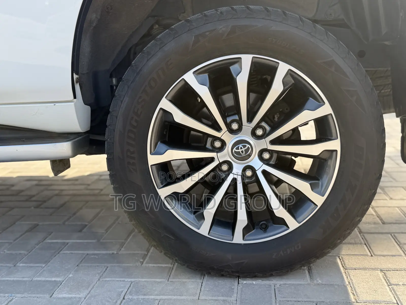 Toyota Land Cruiser Prado 2.8 2021 White