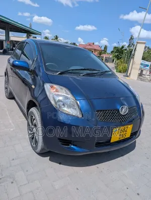 Toyota Vitz 2005 Blue