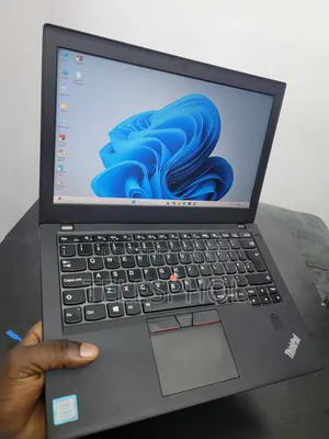 Laptop Lenovo ThinkPad X270 4GB Intel Core 7 SSD 128GB