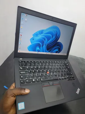 Laptop Lenovo ThinkPad X270 4GB Intel Core 7 SSD 128GB