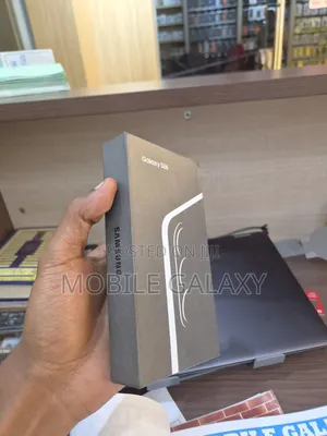 New Samsung Galaxy s26 256 GB
