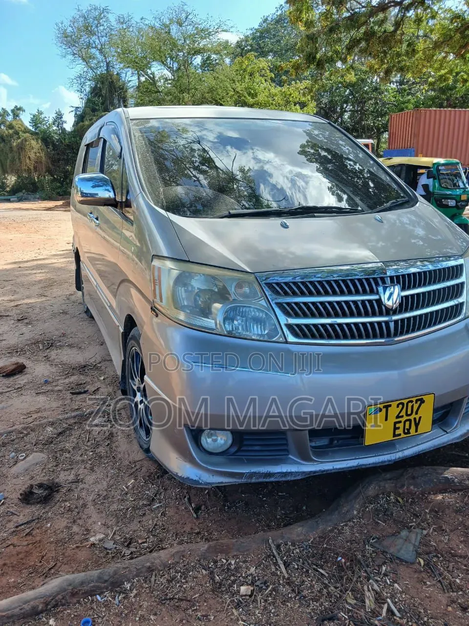 Toyota Alphard 2005 Silver