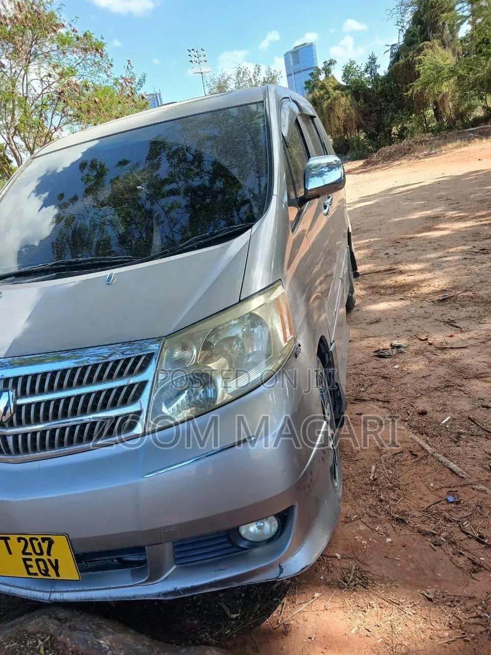 Toyota Alphard 2005 Silver