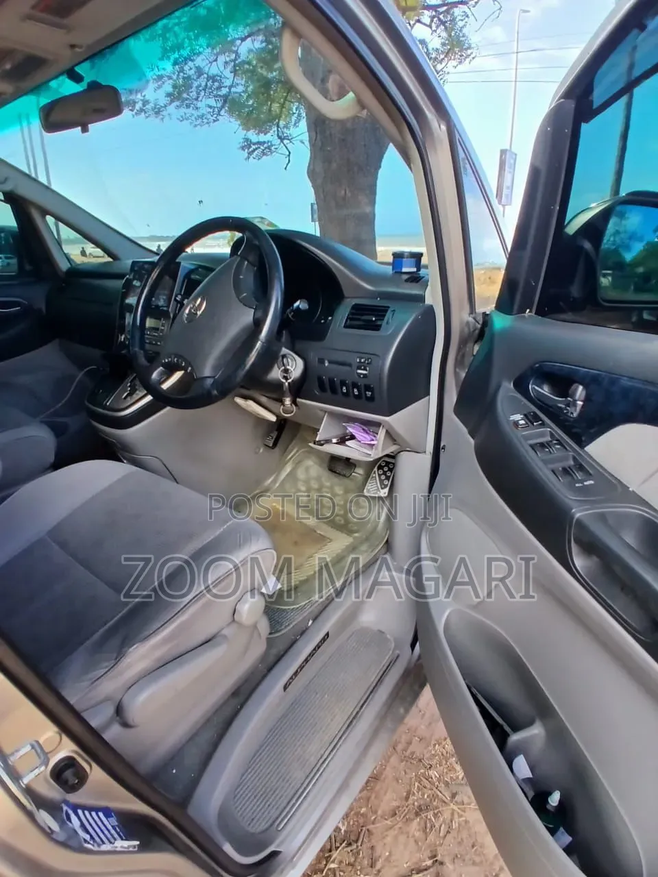 Toyota Alphard 2005 Silver