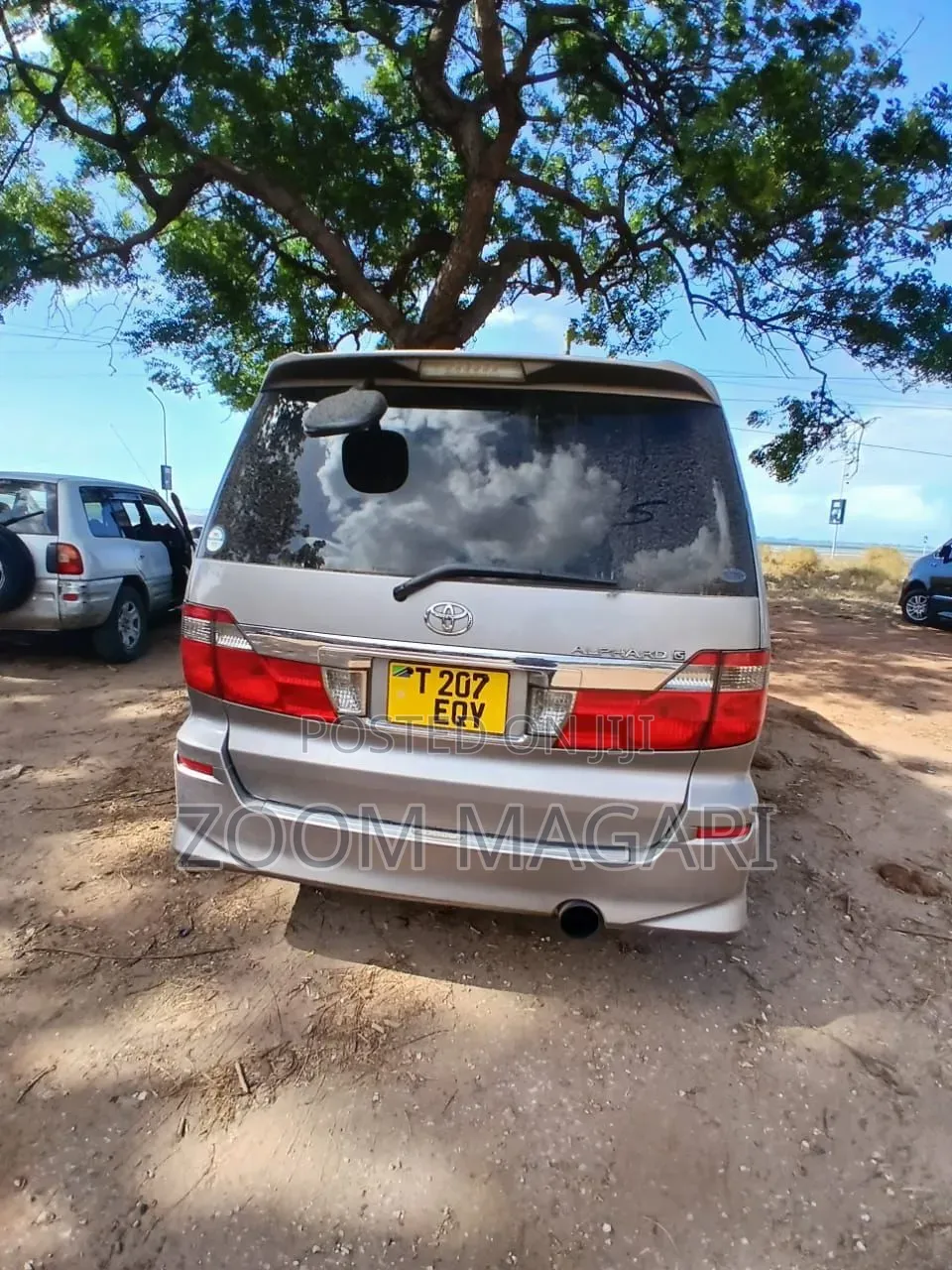 Toyota Alphard 2005 Silver