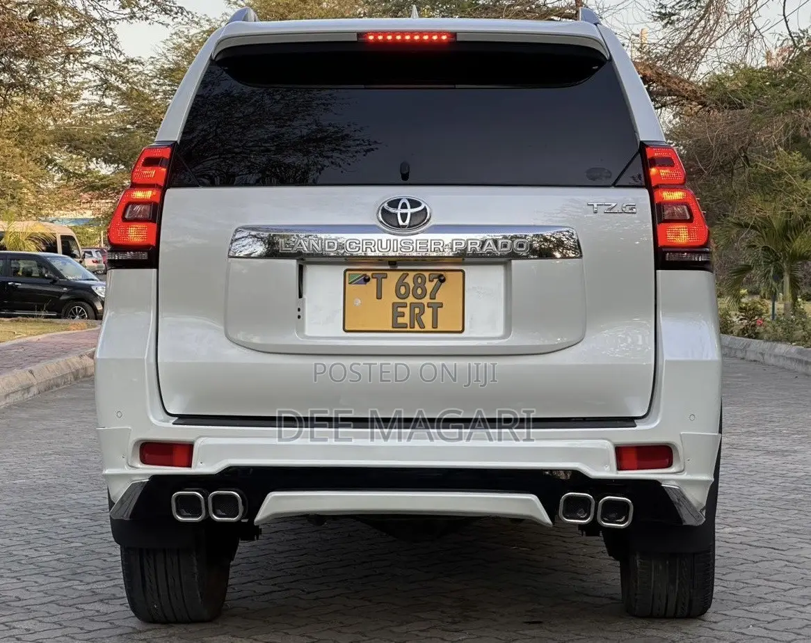 Toyota Land Cruiser Prado 2018 White