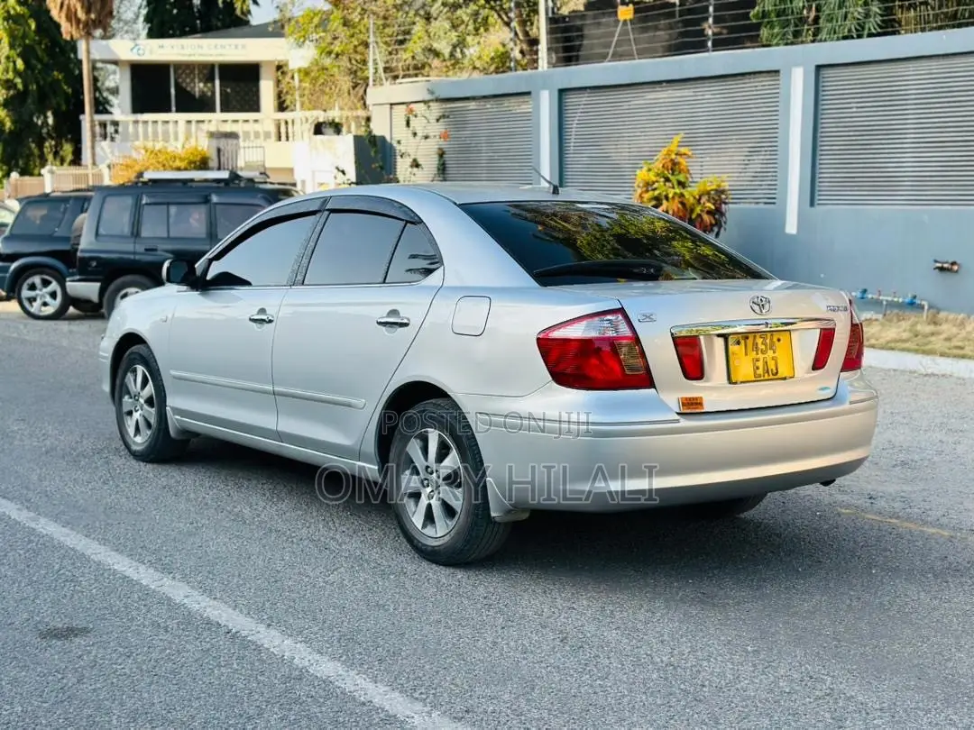 Toyota Premio 2005 Silver