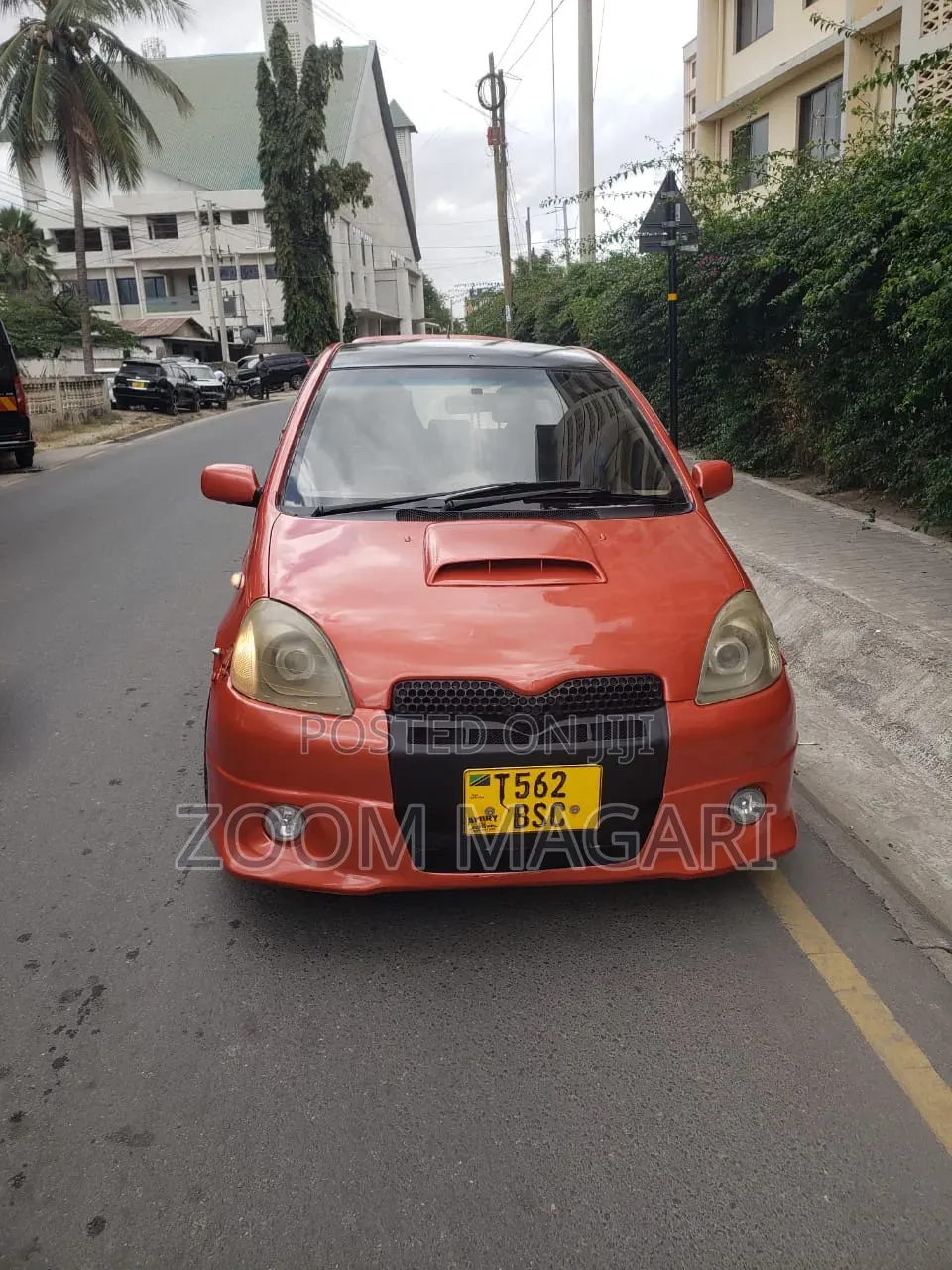 Toyota Vitz 2002 Orange