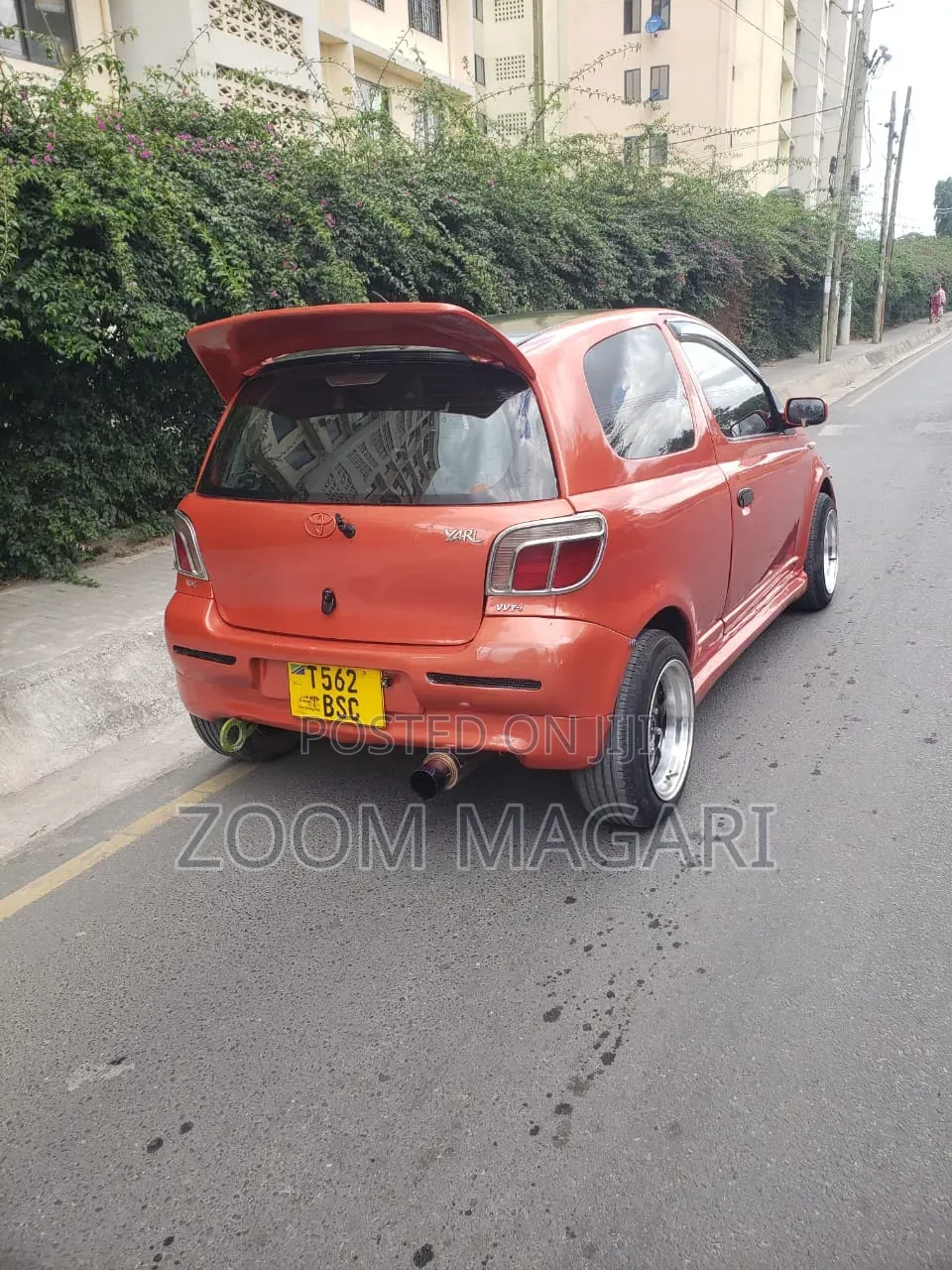 Toyota Vitz 2002 Orange