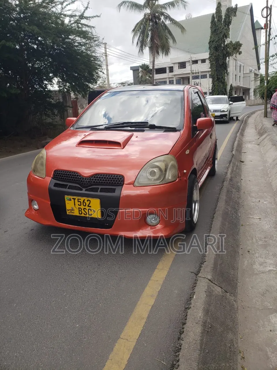 Toyota Vitz 2002 Orange
