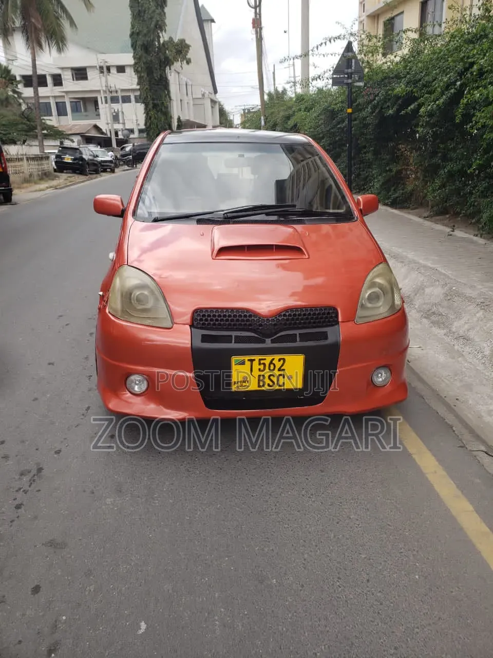 Toyota Vitz 2002 Orange