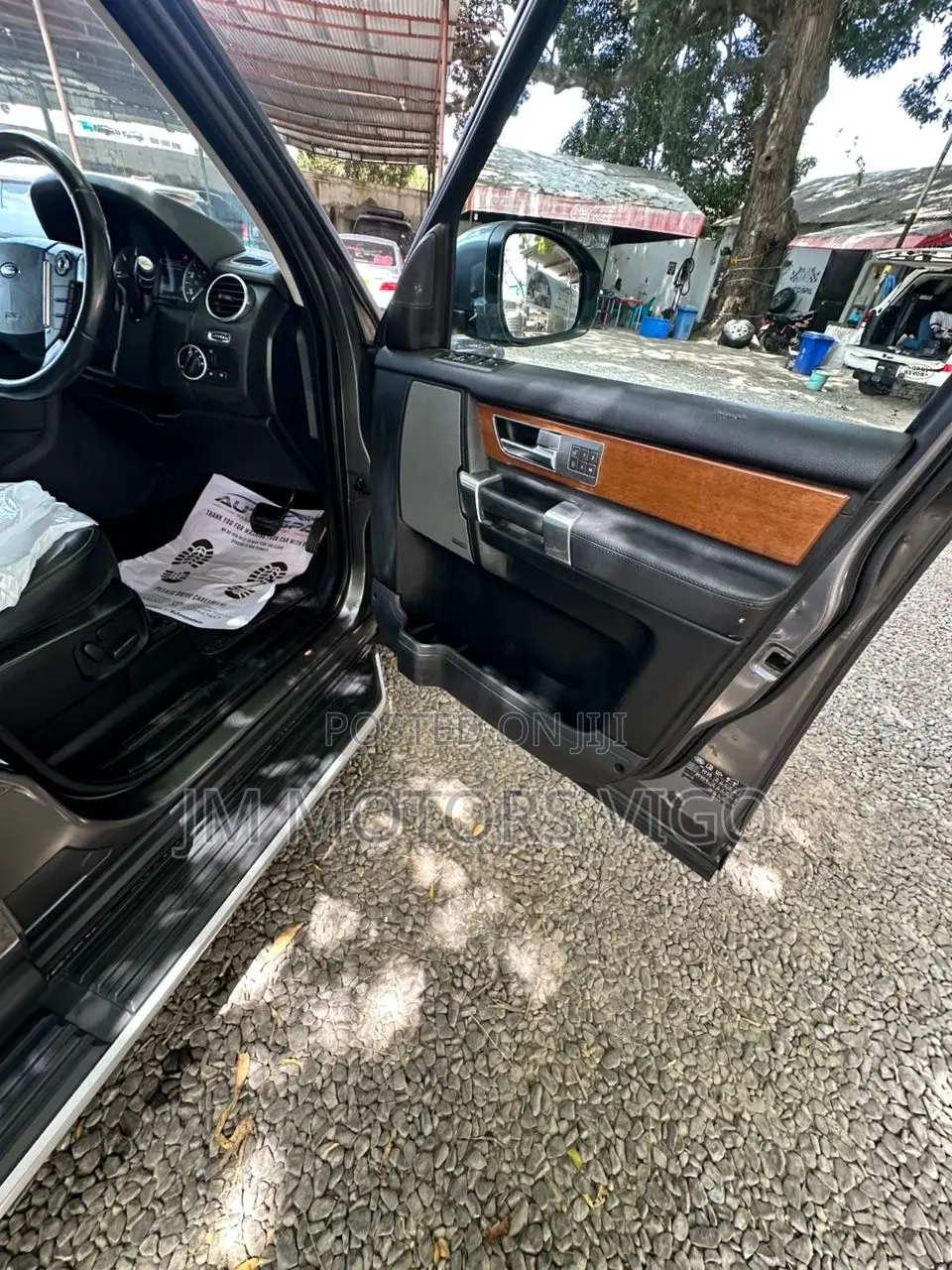Land Rover Discovery 2016 Gray