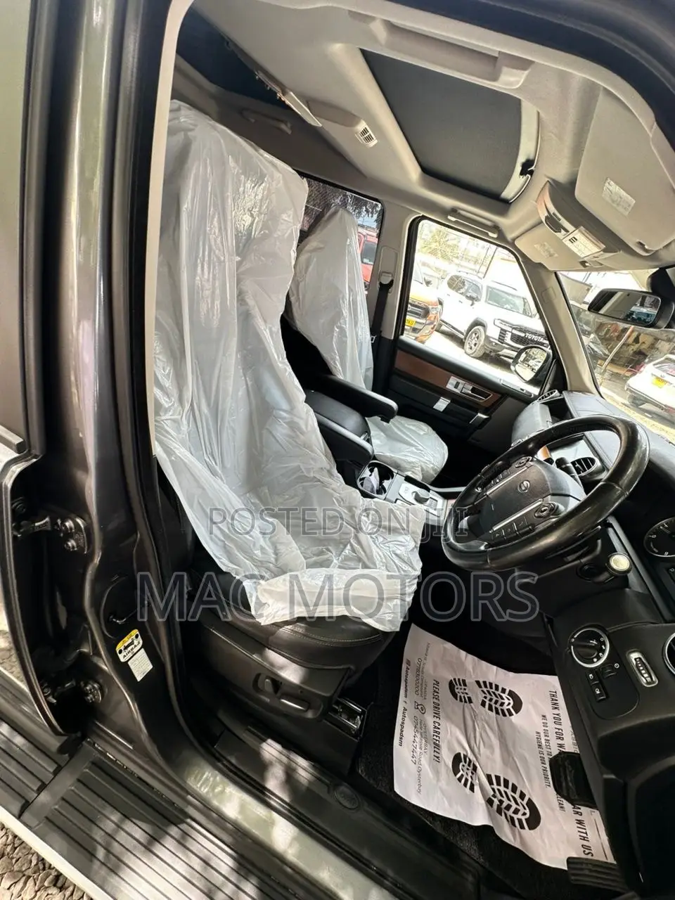 Land Rover Discovery 2016 Gray