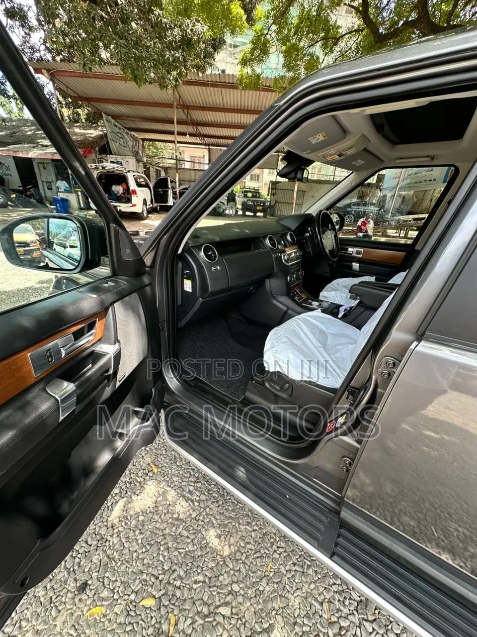 Land Rover Discovery 2016 Gray
