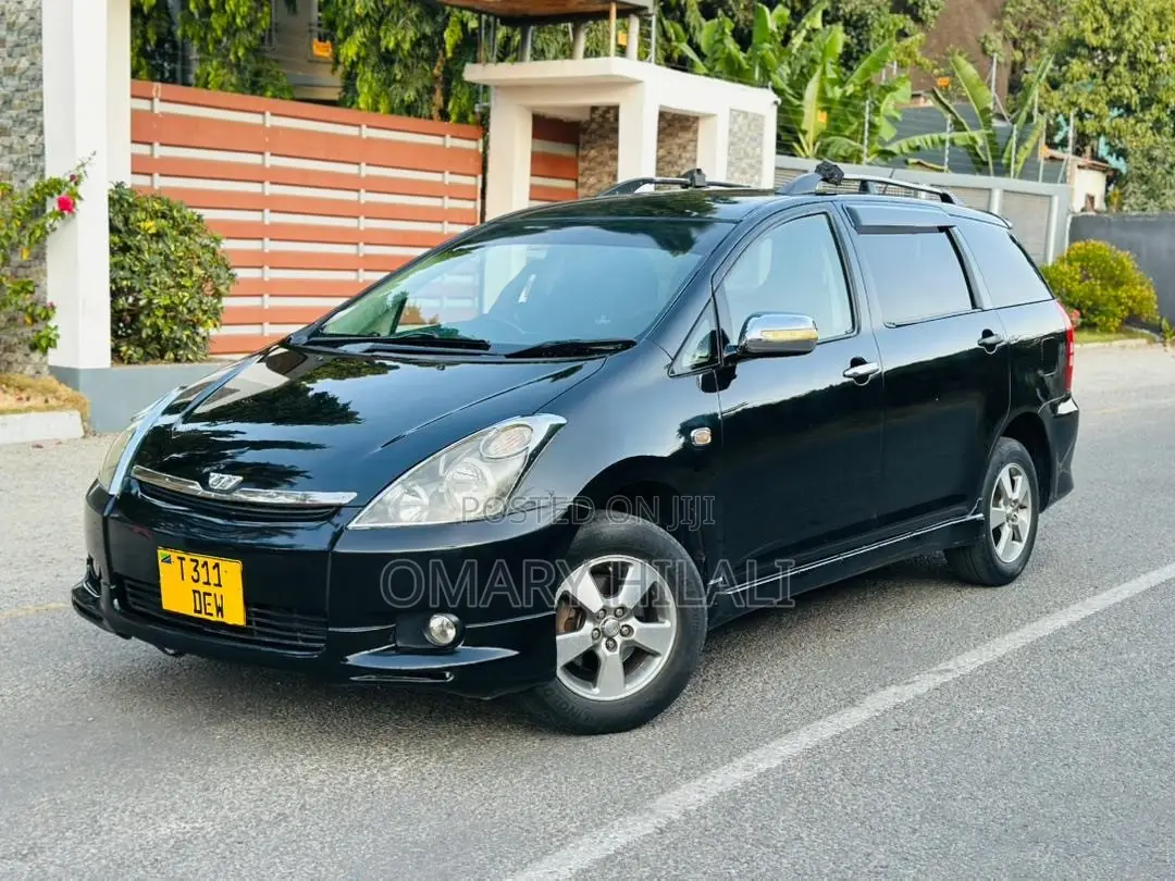 Toyota Wish 2004 Blue