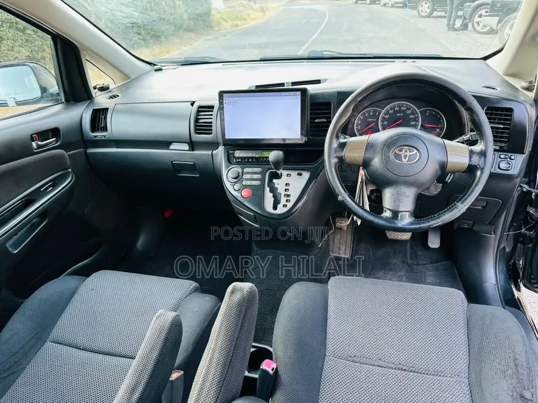 Toyota Wish 2004 Blue