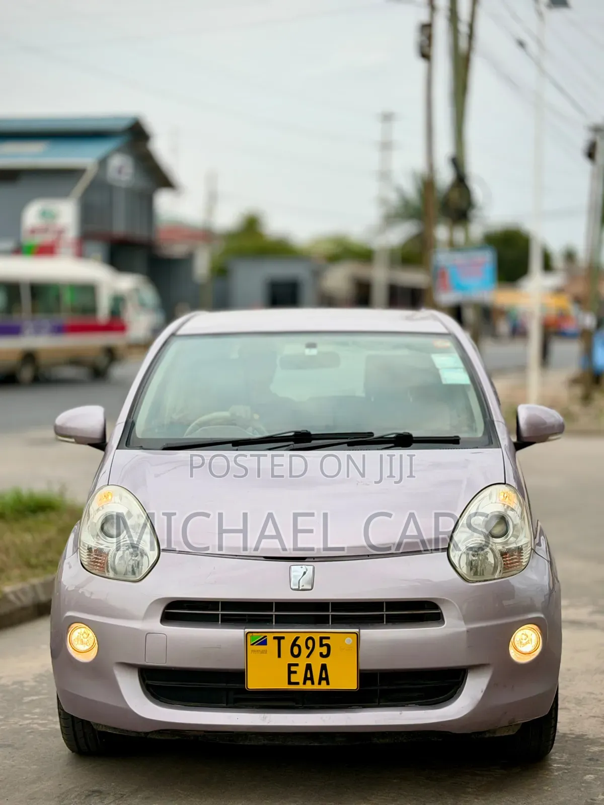 Toyota Passo 2012 Pink
