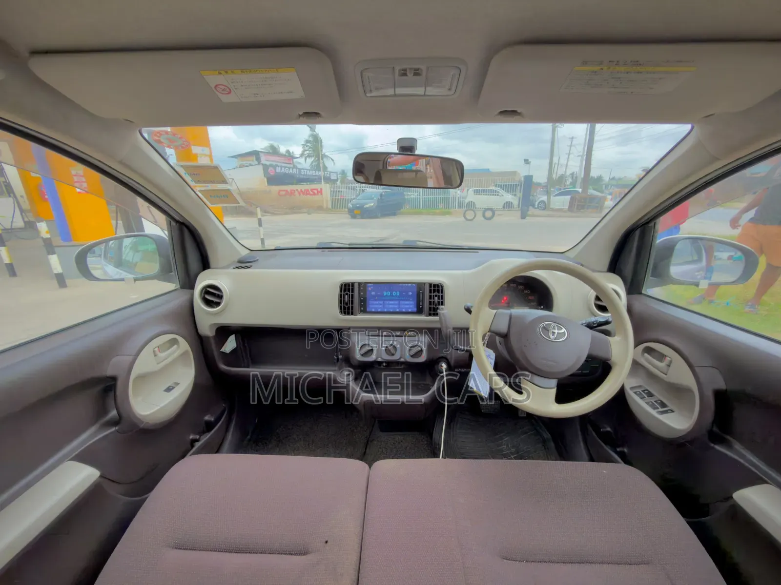 Toyota Passo 2012 Pink