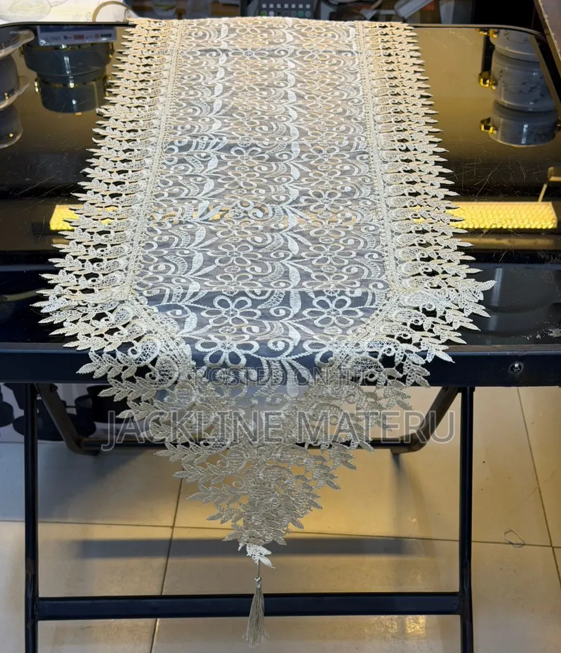 Table Runner
