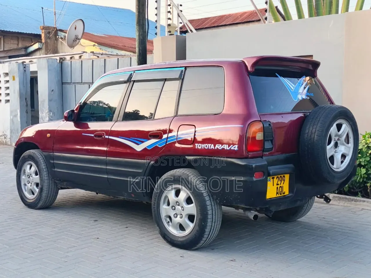 Toyota RAV4 Base 4x4 1999 Maroon