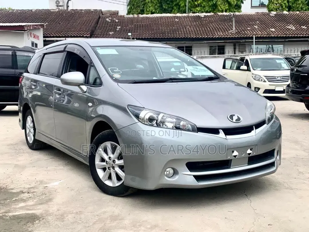 Toyota Wish 2011 Silver