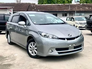 Toyota Wish 2011 Silver