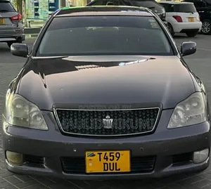 Toyota Crown 2004 Gray