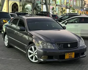 Toyota Crown 2004 Gray