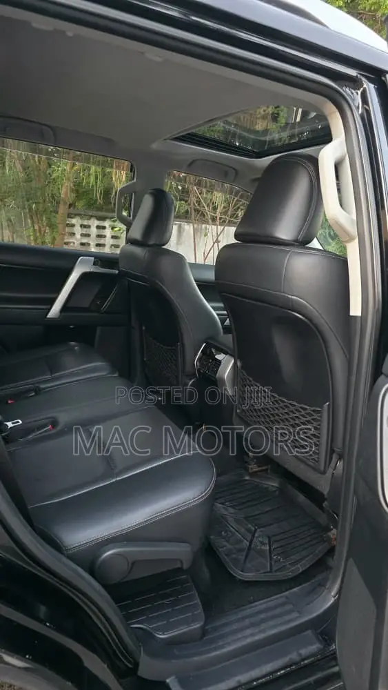 Toyota Land Cruiser Prado 2.8 2020 Black