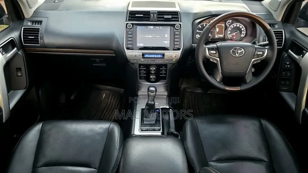 Toyota Land Cruiser Prado 2.8 2020 Black