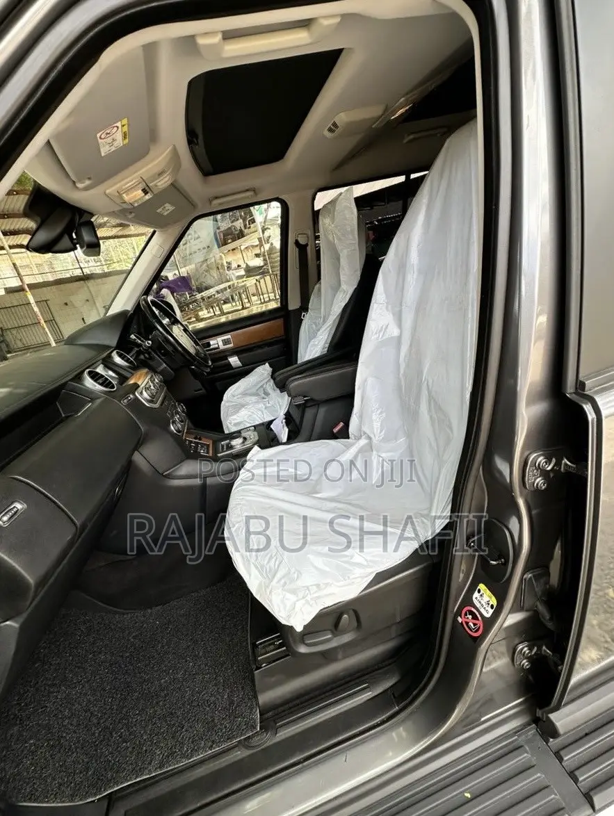 Land Rover Discovery 2016 Gray