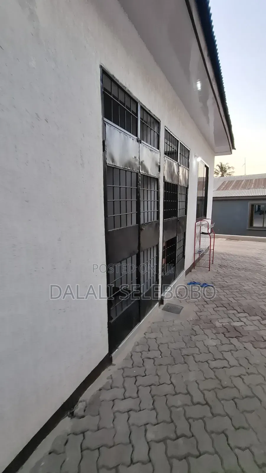 1bdrm Bungalow in Makumbusho Bus Stop, Kijitonyama for rent
