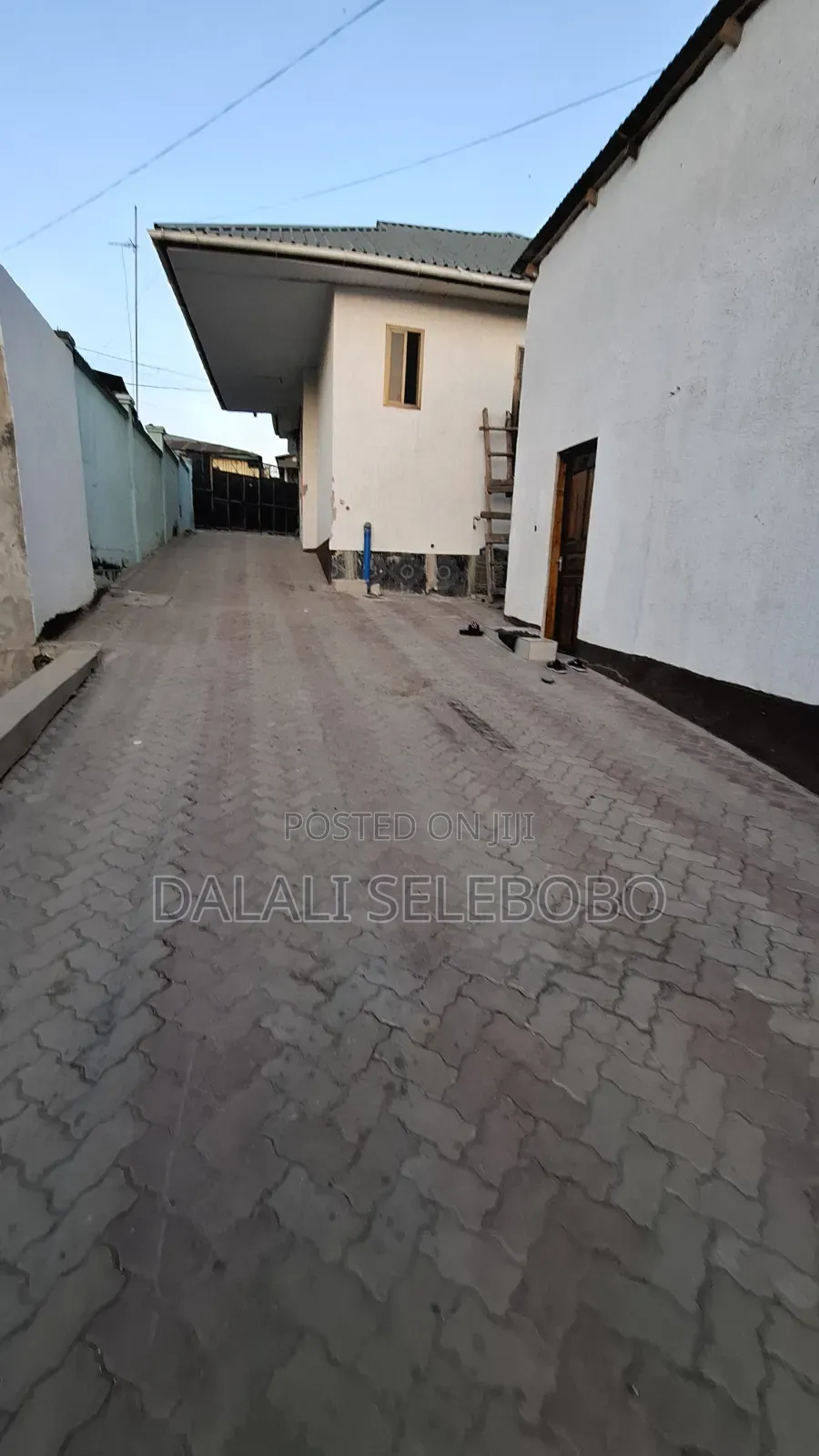 1bdrm Bungalow in Makumbusho Bus Stop, Kijitonyama for rent