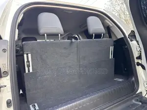 Toyota Land Cruiser Prado 2019 White