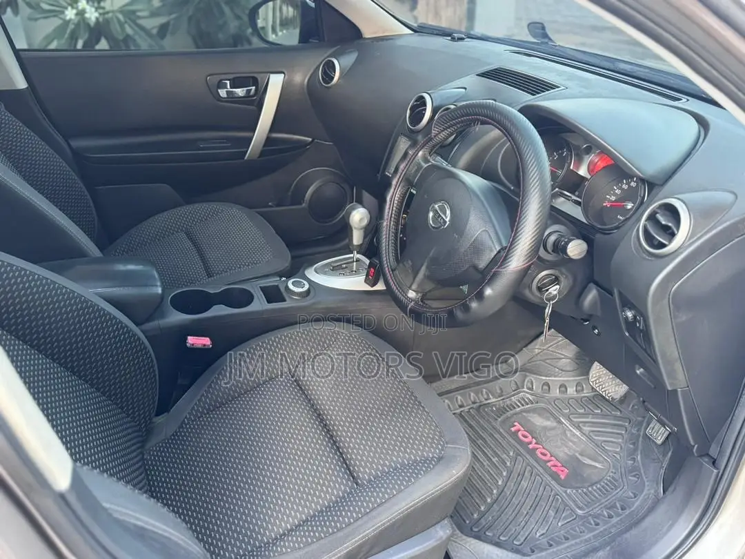 Nissan Dualis 2009 Gray