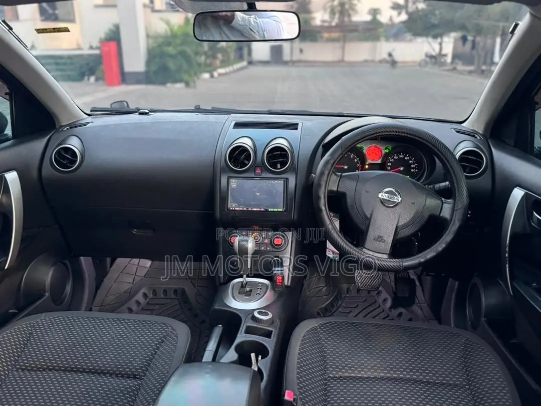 Nissan Dualis 2009 Gray