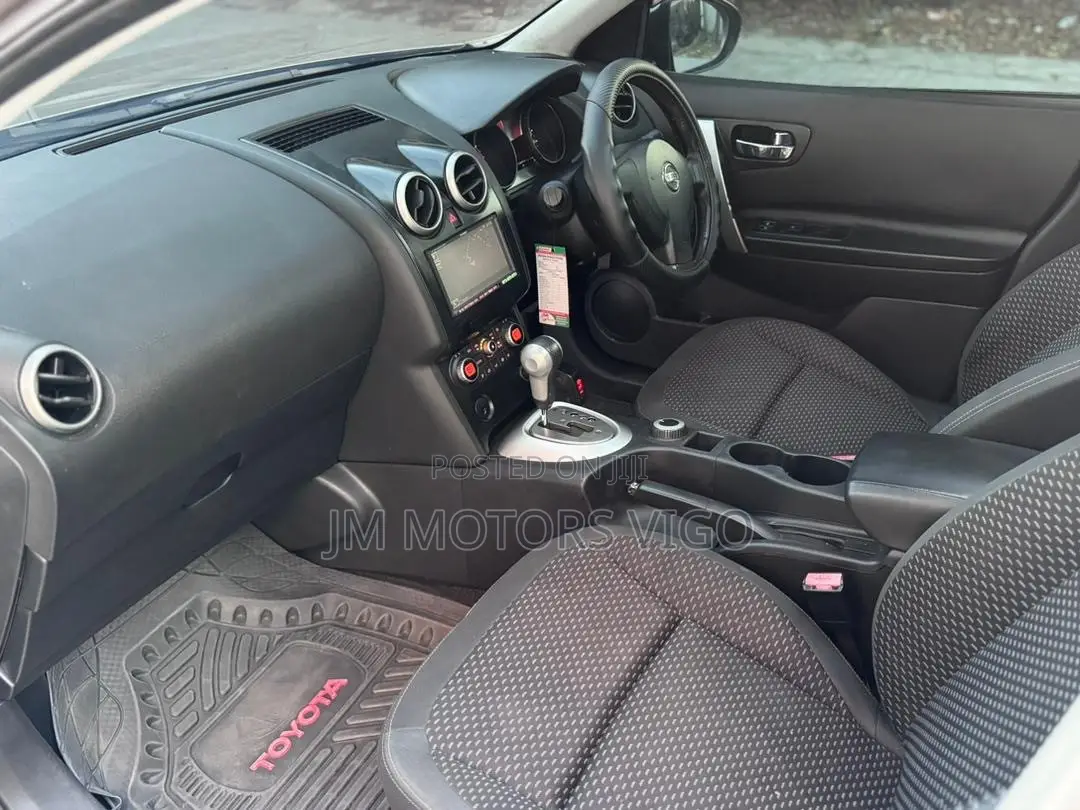Nissan Dualis 2009 Gray