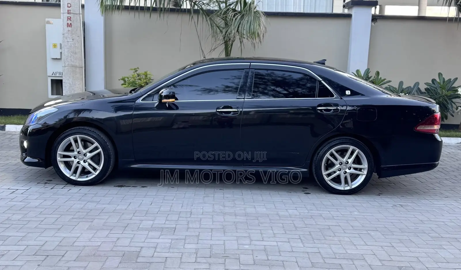 Toyota Crown 2009 Black